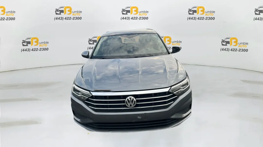 Volkswagen Jetta photo 2