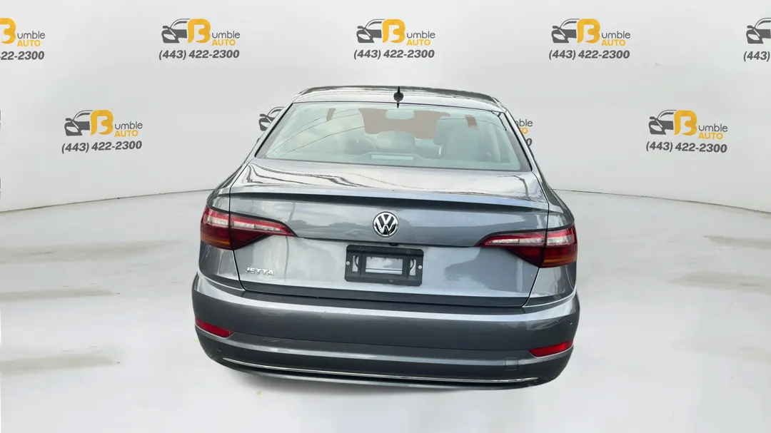 Volkswagen Jetta photo 6