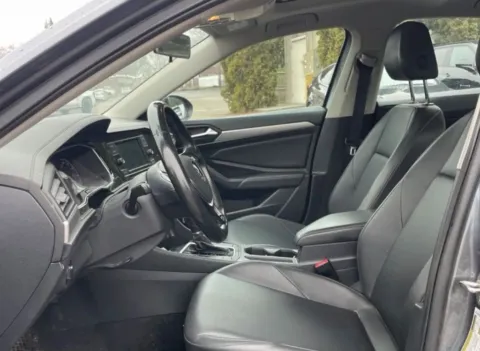 More photos of 2019 Volkswagen Jetta 1.4T SE Sedan 4D at Bumble Auto - Elkridge, MD