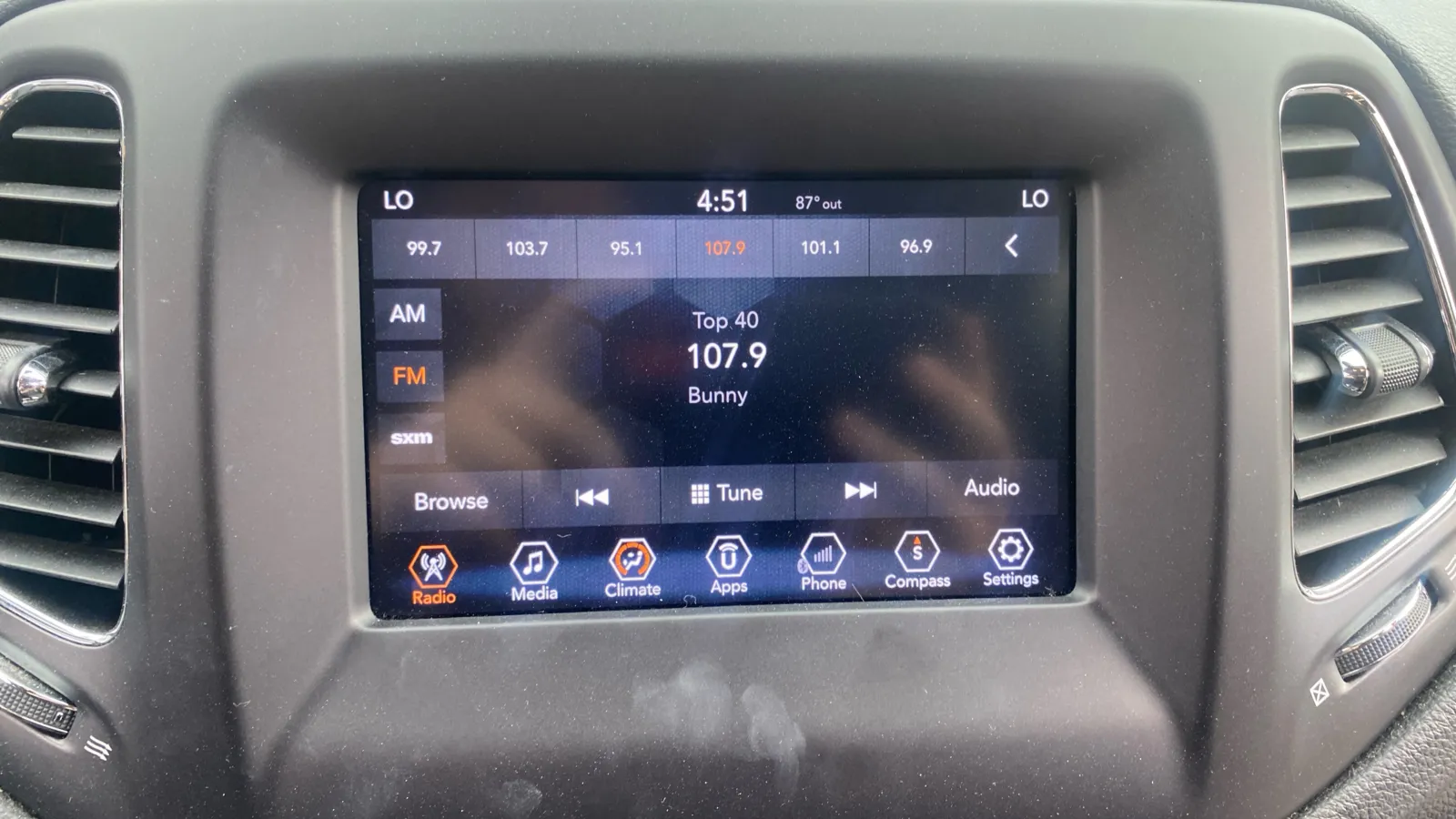 Jeep Compass photo 18