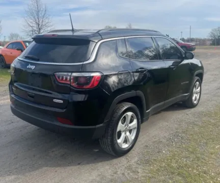 More photos of 2018 Jeep Compass Latitude Sport Utility 4D at Bumble Auto - Elkridge, MD