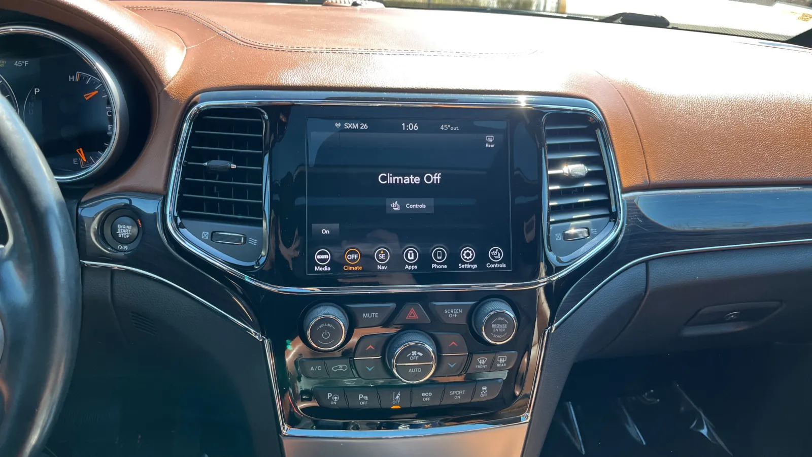 Jeep Grand Cherokee photo 16