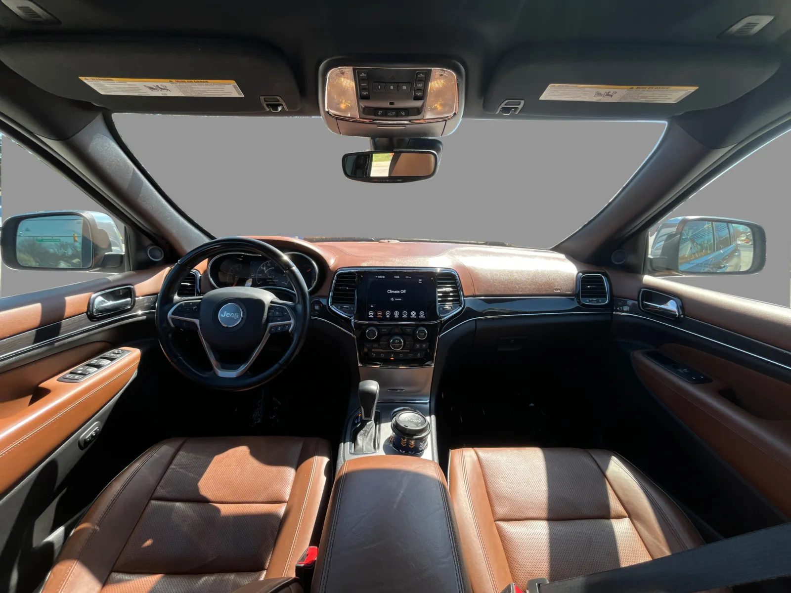 Jeep Grand Cherokee photo 22