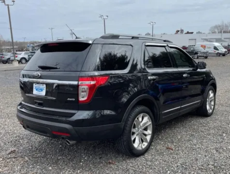Another view of 2014 Ford Explorer XLT Sport Utility 4D for sale in Elkridge, MD at Bumble Auto - Elkridge