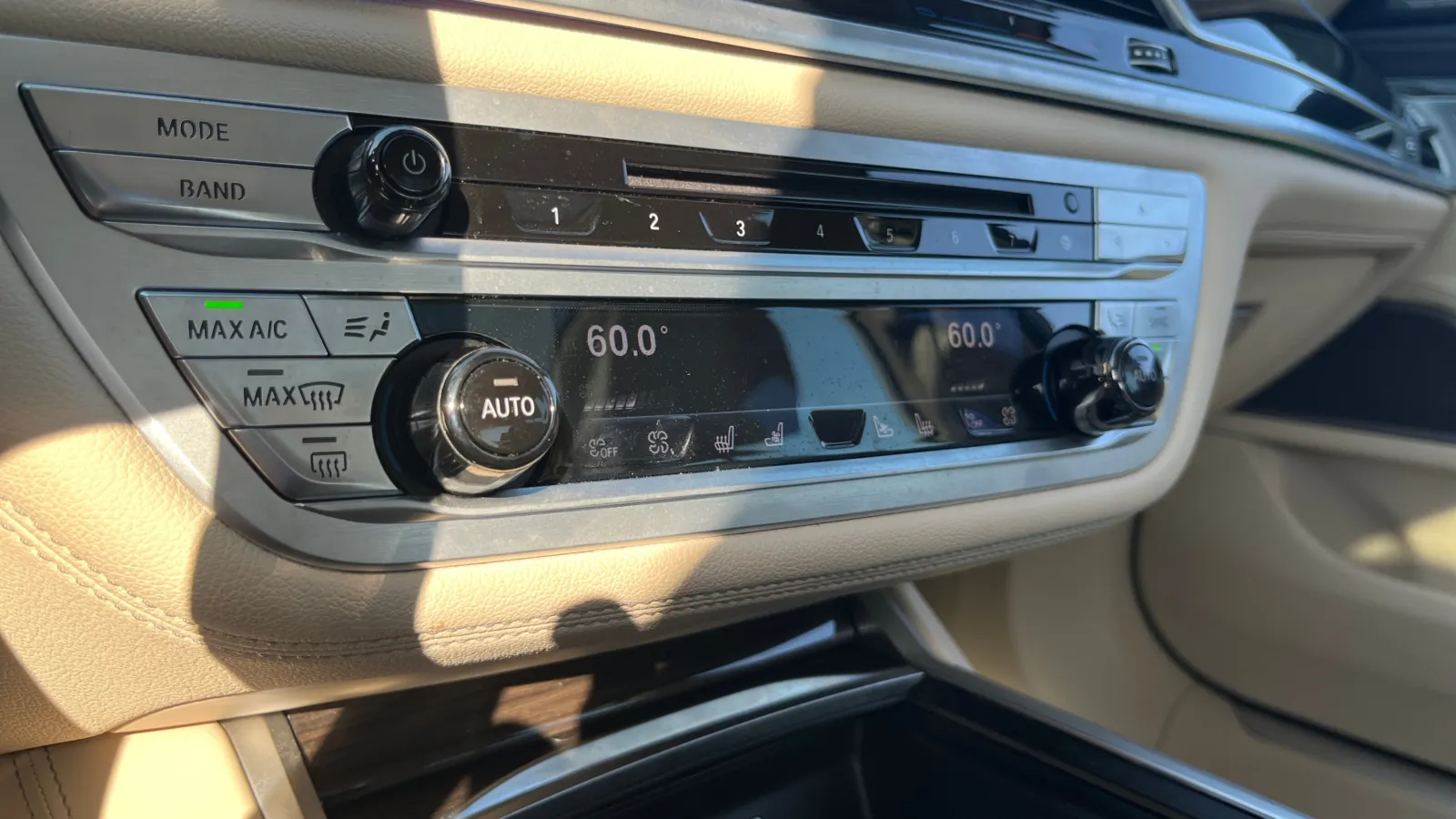 2017 BMW 7 Series 740i - Photo 26