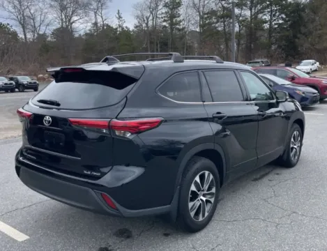 Another view of 2022 Toyota Highlander XLE Sport Utility 4D for sale in Elkridge, MD at Bumble Auto - Elkridge