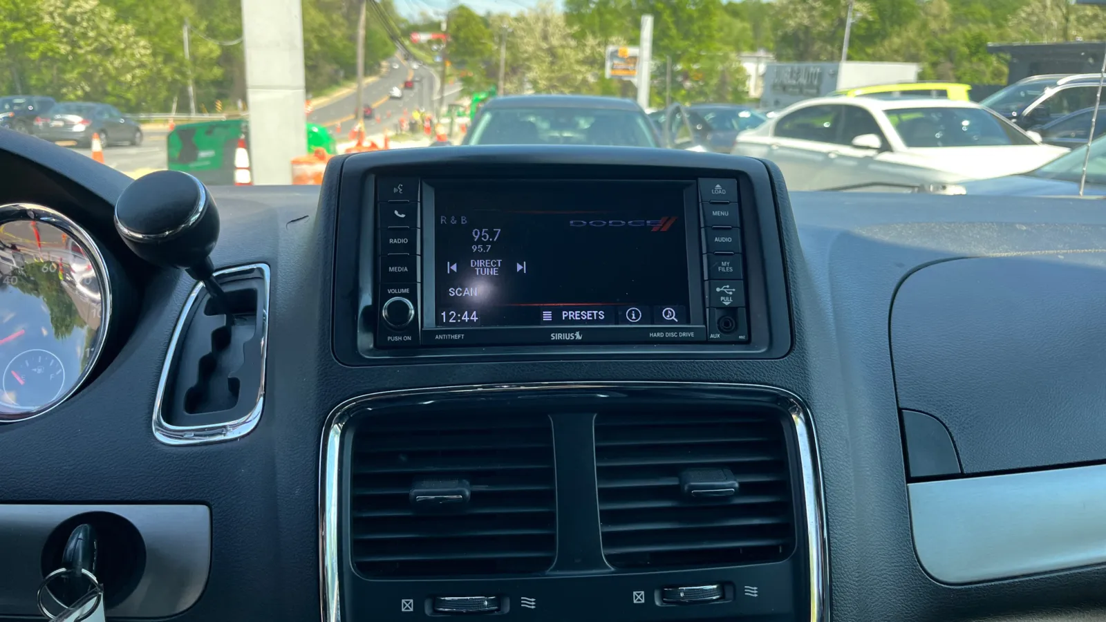Dodge Grand Caravan photo 16