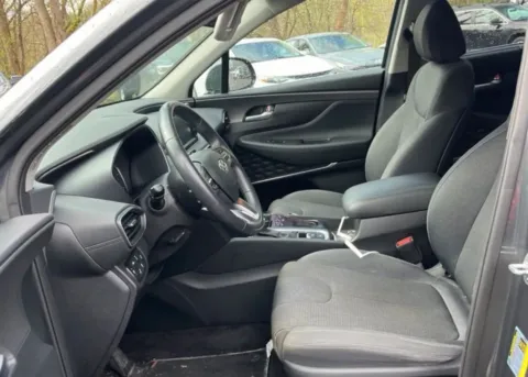 More photos of 2019 Hyundai Santa Fe 2.4 SEL Plus Sport Utility 4D at Bumble Auto - Elkridge, MD