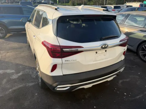 Photos of 2021 Kia Seltos EX Sport Utility 4D for sale in Elkridge, MD at Bumble Auto - Elkridge