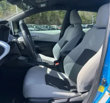 More photos of 2020 Toyota Corolla Hatchback SE Hatchback 4D at Bumble Auto - Elkridge, MD