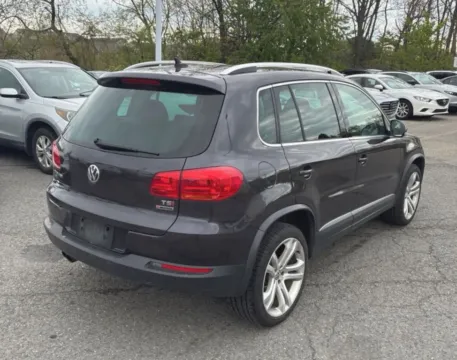 Another view of 2016 Volkswagen Tiguan 2.0T SEL 4Motion Sport Utility 4D for sale in Elkridge, MD at Bumble Auto - Elkridge