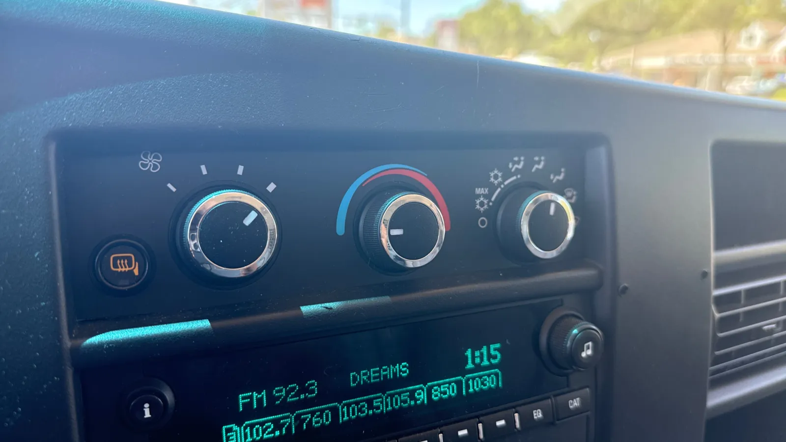 Chevrolet Express photo 24