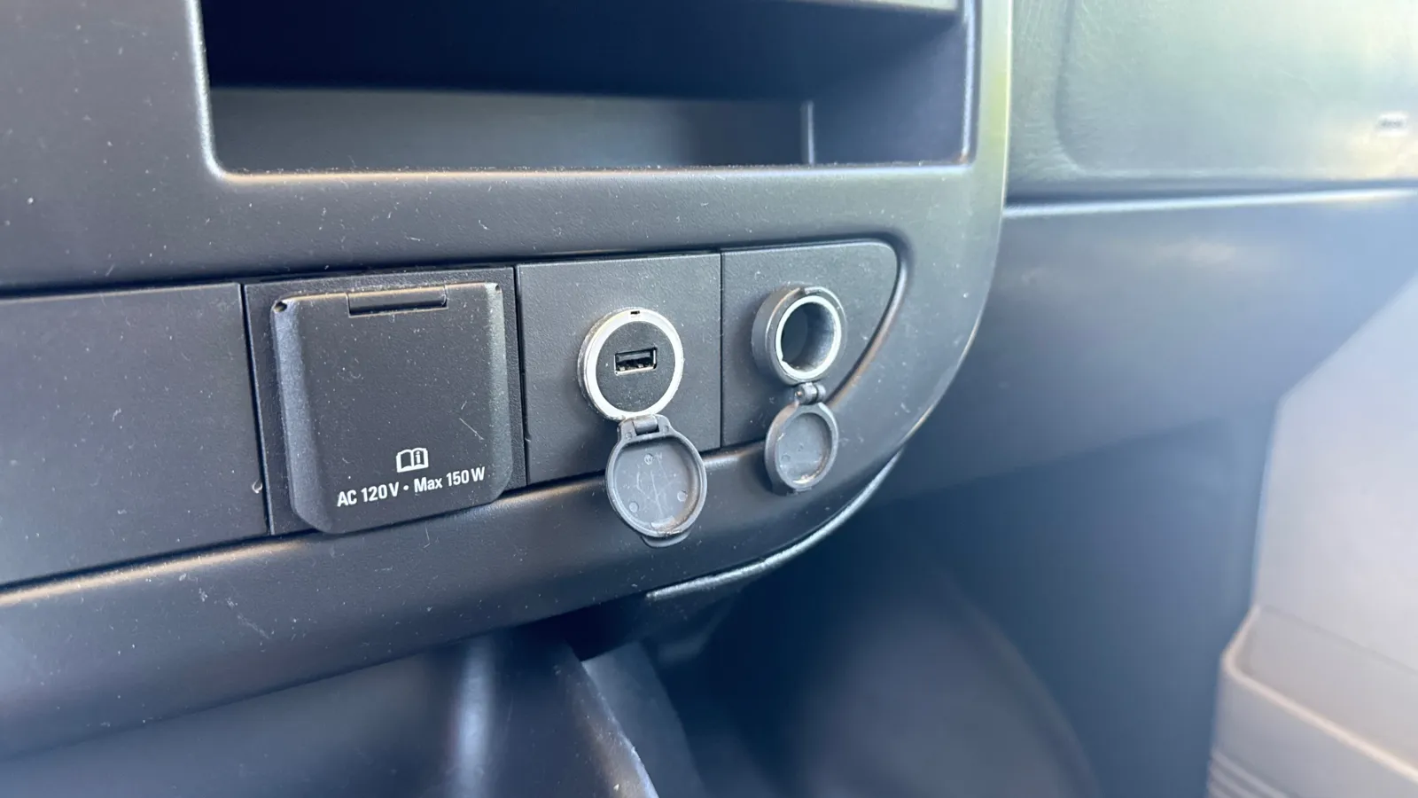 Chevrolet Express photo 26
