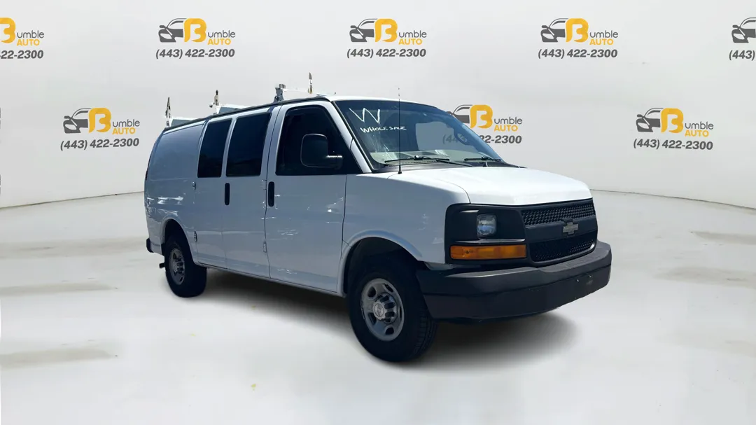 Chevrolet Express photo 3