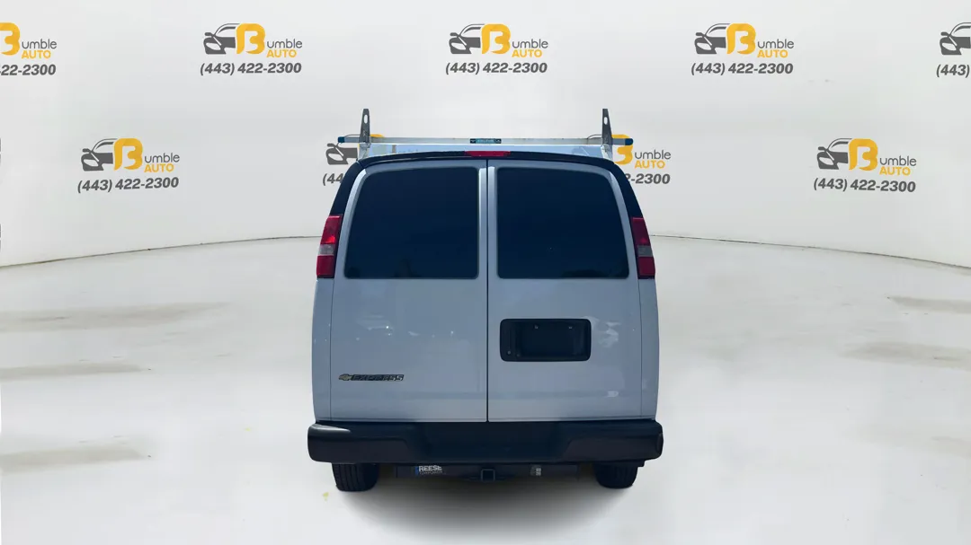 Chevrolet Express photo 6