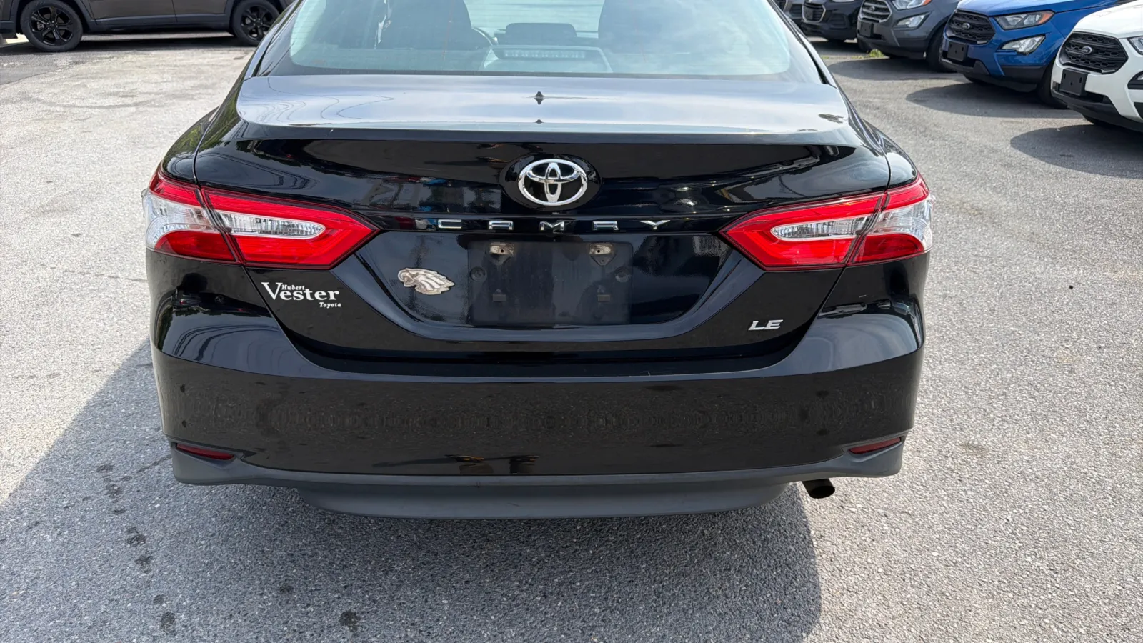 Toyota Camry photo 13
