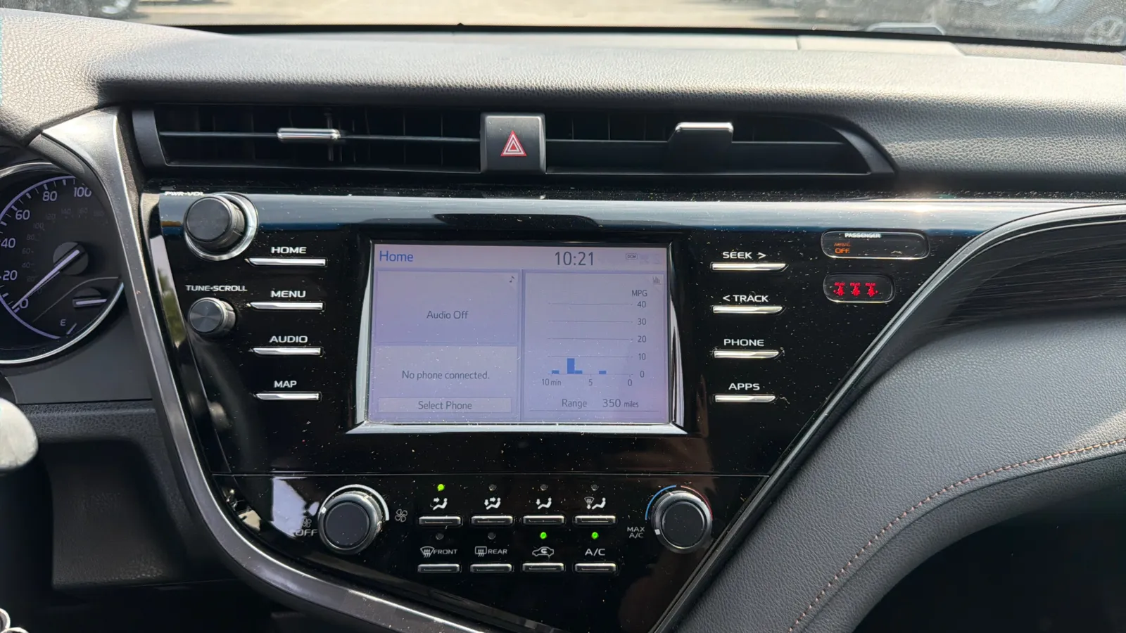 Toyota Camry photo 16