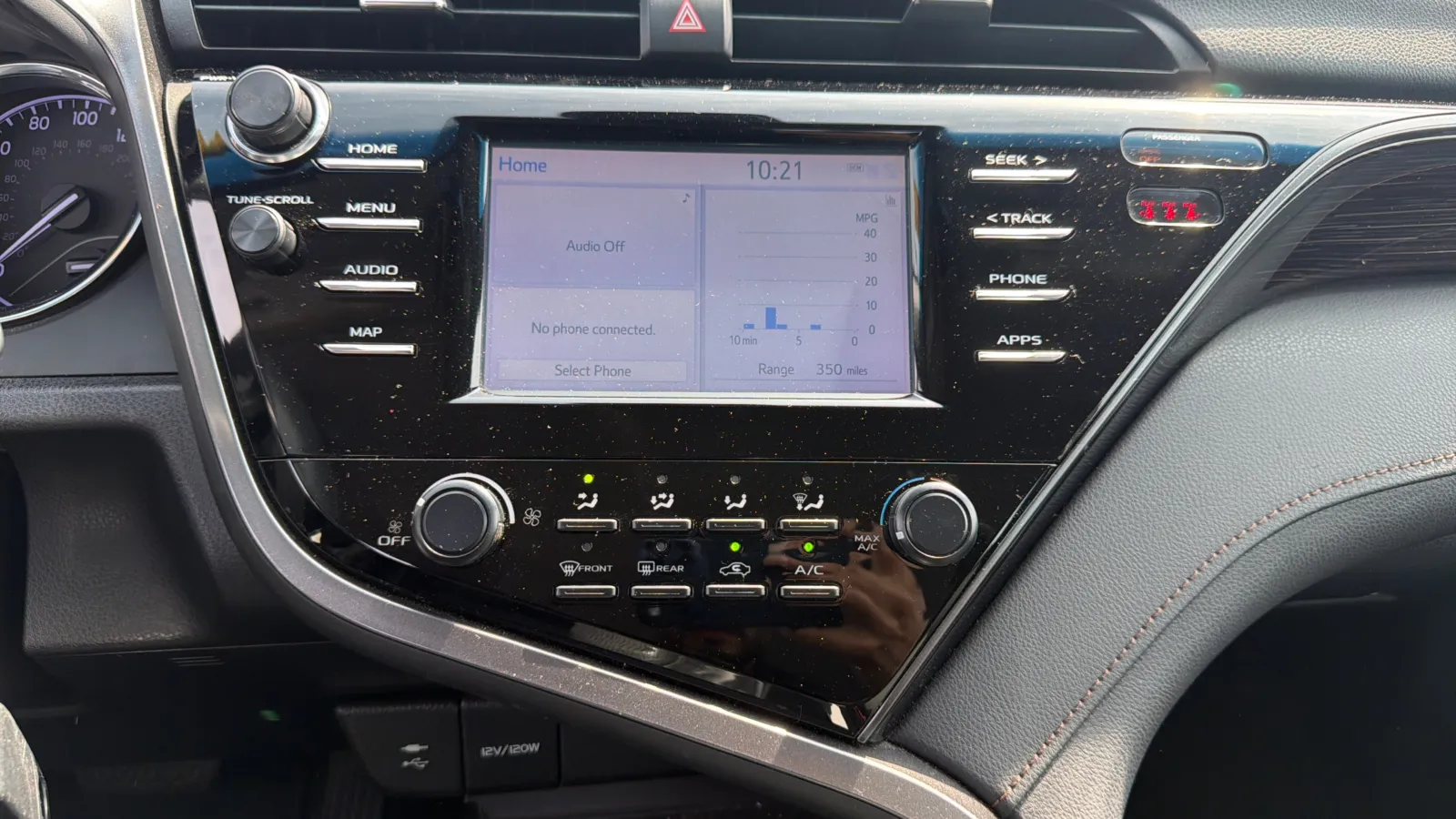 Toyota Camry photo 21
