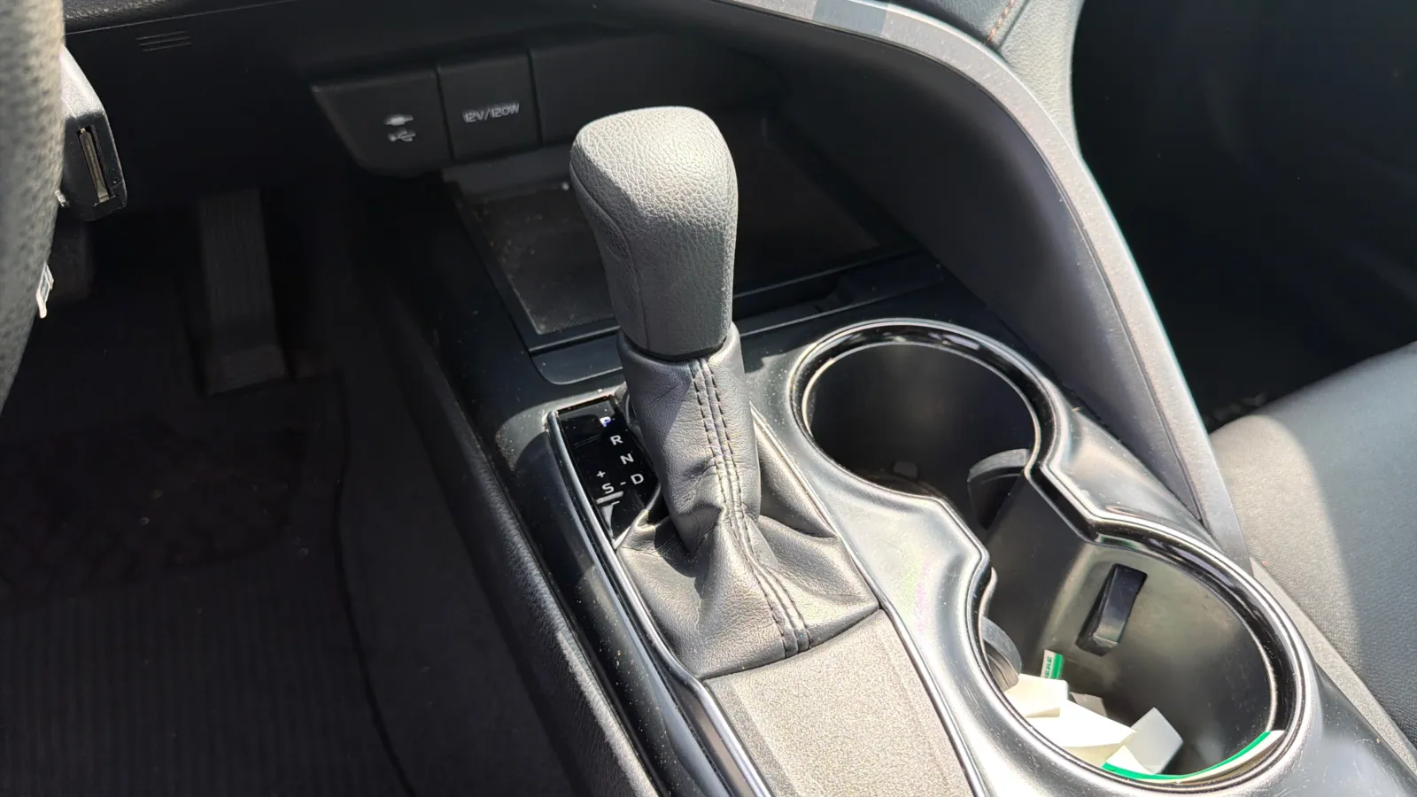 Toyota Camry photo 26