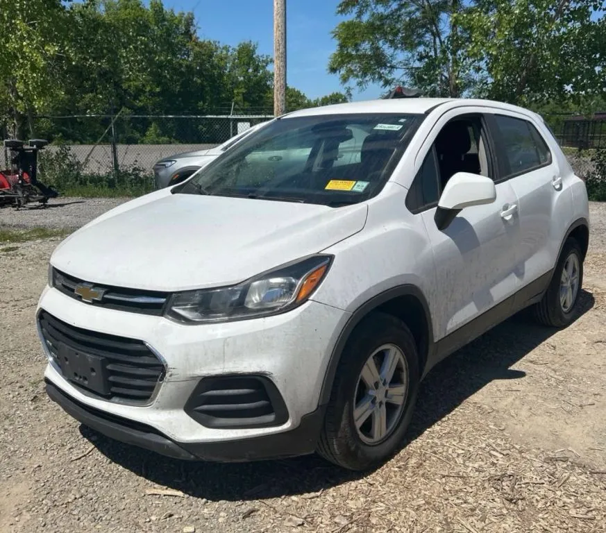 2018 Chevrolet Trax LS AWD's photo