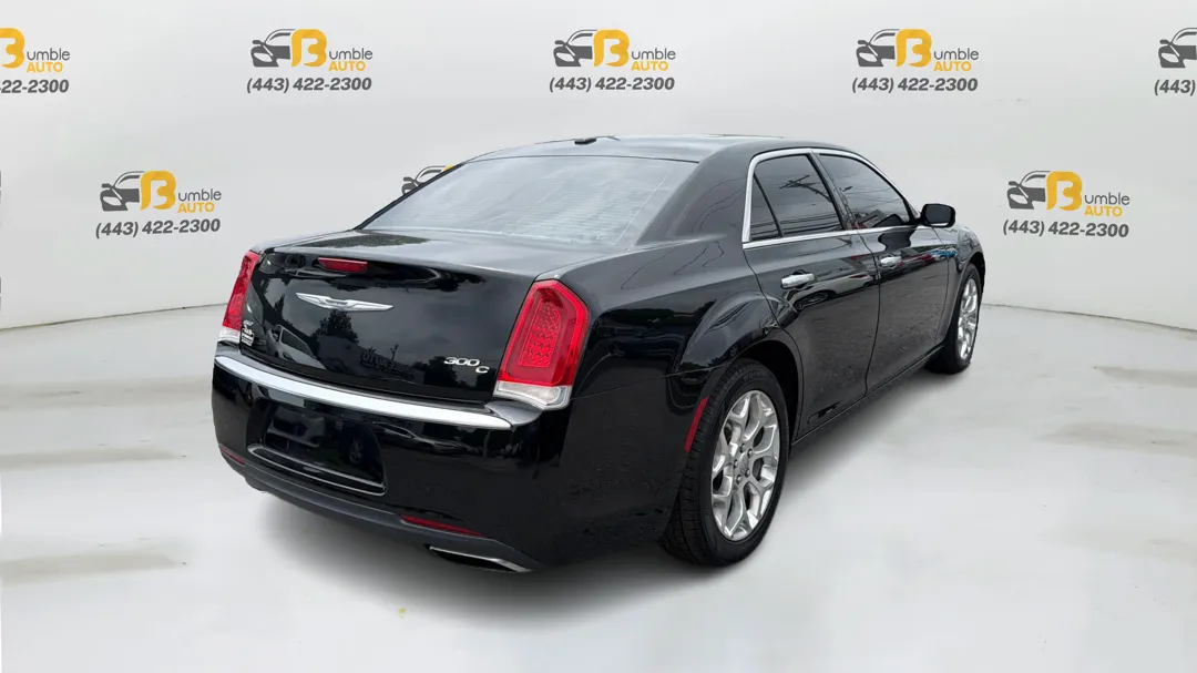 Chrysler 300 photo 5