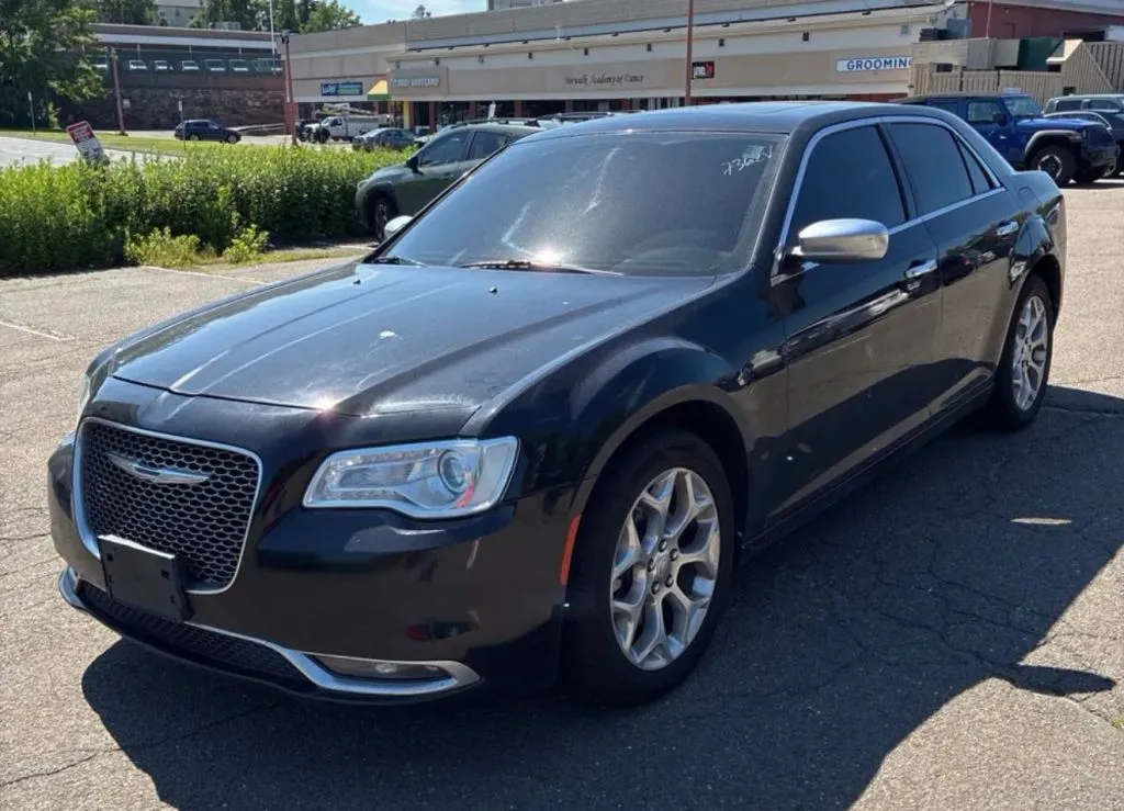 2017 Chrysler 300 C Platinum Sedan 4D
