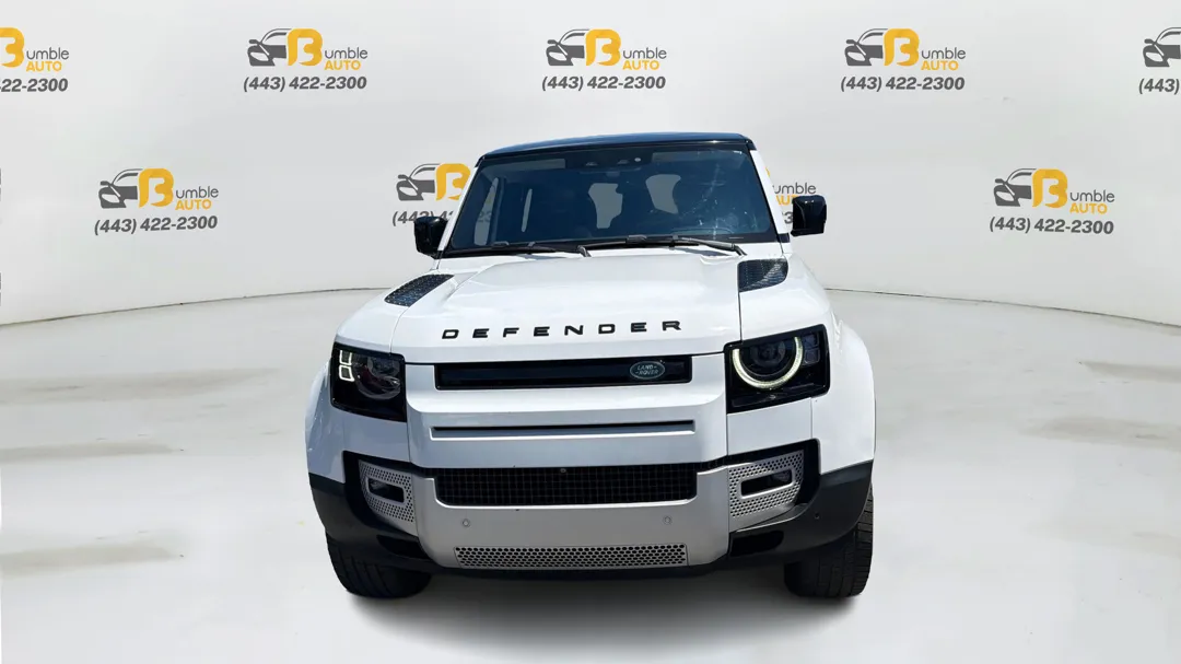 Land Rover Defender photo 2