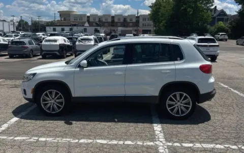 Photos of 2016 Volkswagen Tiguan 2.0T SE 4Motion Sport Utility 4D for sale in Elkridge, MD at Bumble Auto - Elkridge