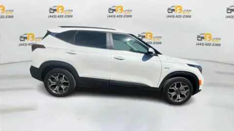 More photos of 2021 Kia Seltos EX Sport Utility 4D at Bumble Auto - Elkridge, MD