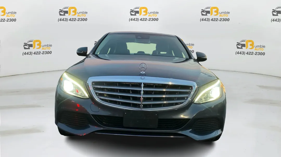 Mercedes-Benz C-Class photo 2