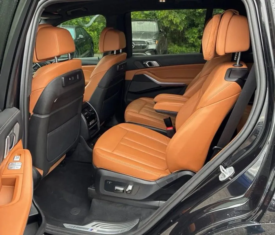 BMW X7 photo 6