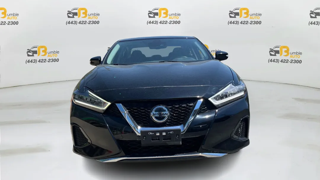 Nissan Maxima photo 2