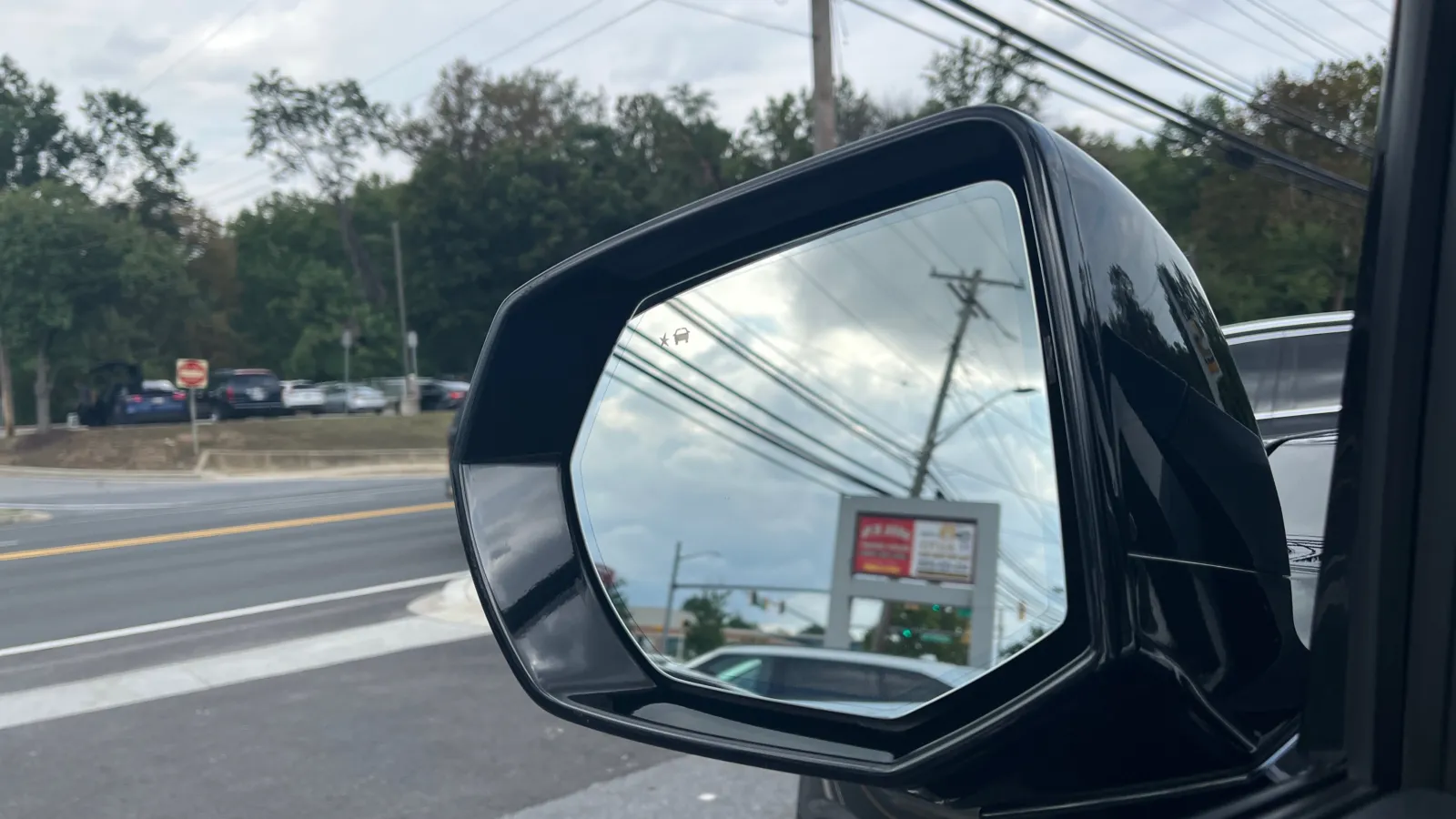GMC Yukon XL photo 16