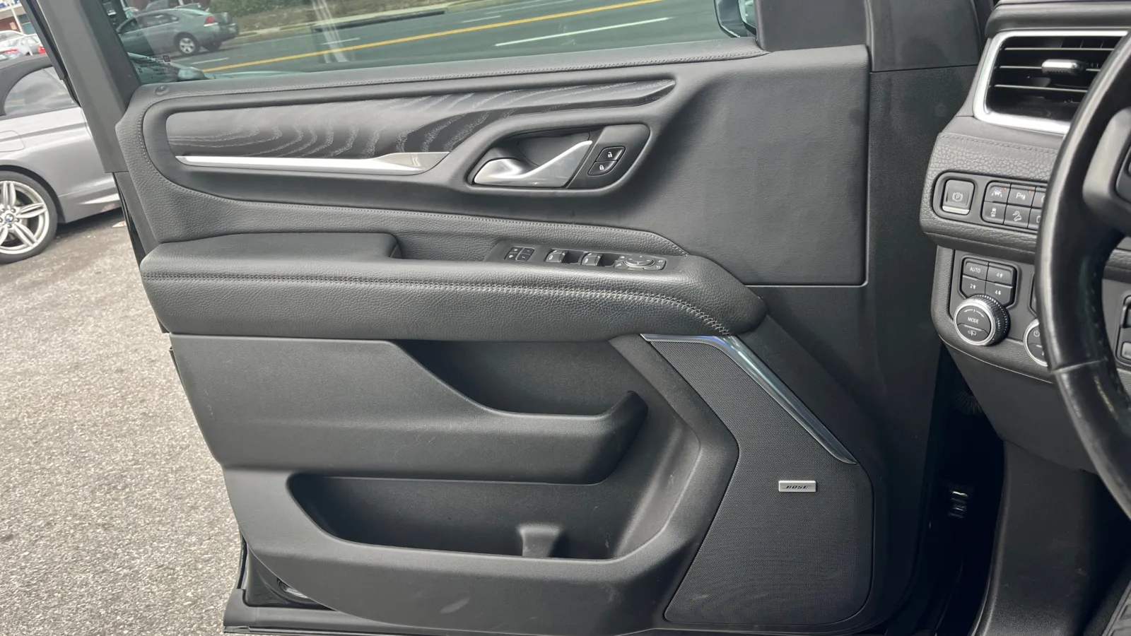 GMC Yukon XL photo 22