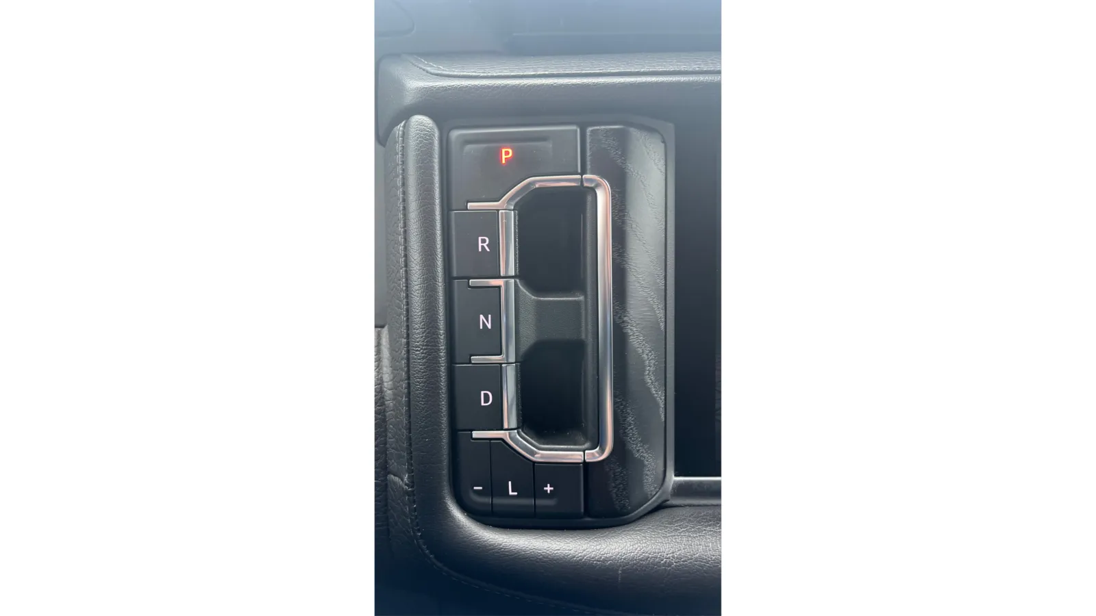 GMC Yukon XL photo 32
