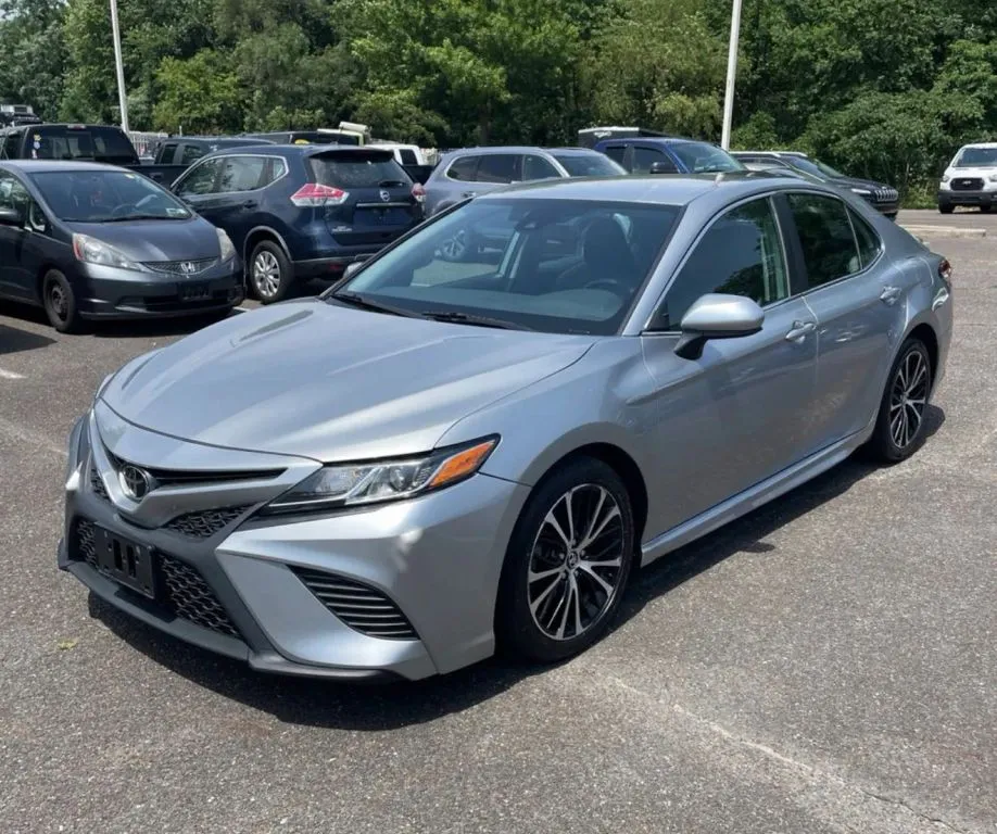 Silver 2020 Toyota Camry SE Sedan 4D for sale in Elkridge, MD