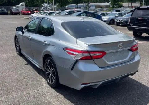 Photos of 2020 Toyota Camry SE Sedan 4D for sale in Elkridge, MD at Bumble Auto - Elkridge