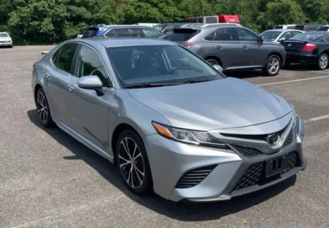 More photos of 2020 Toyota Camry SE Sedan 4D at Bumble Auto - Elkridge, MD