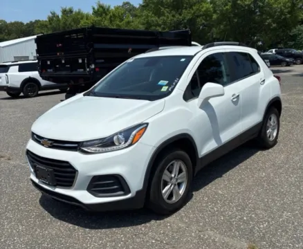 White 2019 Chevrolet Trax LT Sport Utility 4D for sale in Elkridge, MD