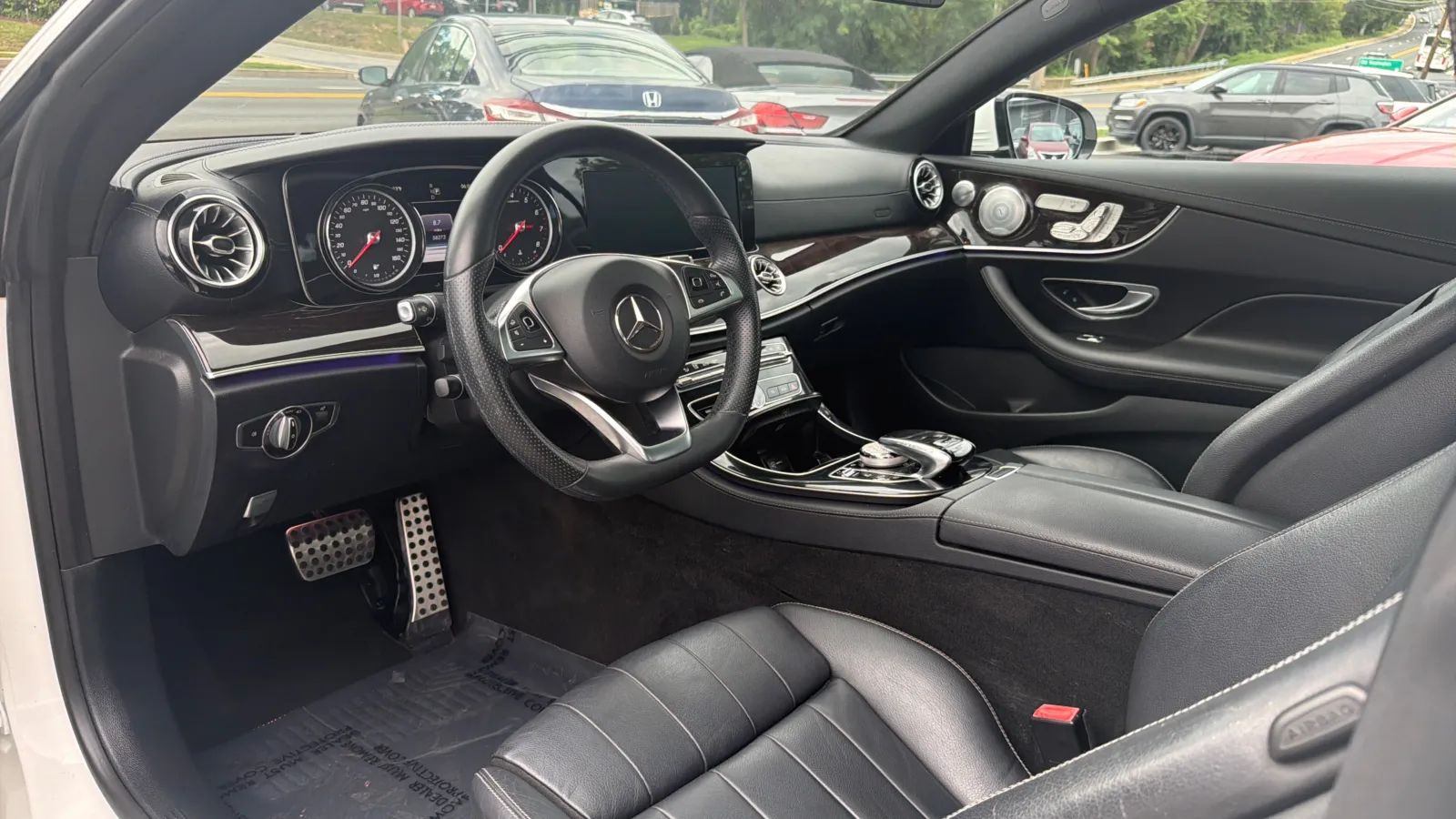 Mercedes-Benz E-Class photo 18