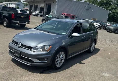 Photos of 2017 Volkswagen Golf Alltrack TSI S Wagon 4D for sale in Elkridge, MD at Bumble Auto - Elkridge