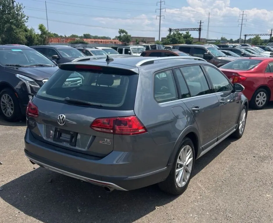 Volkswagen Golf Alltrack photo 3