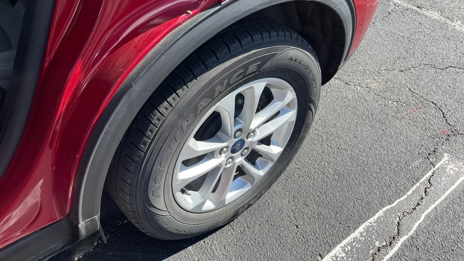 Ford Escape photo 14