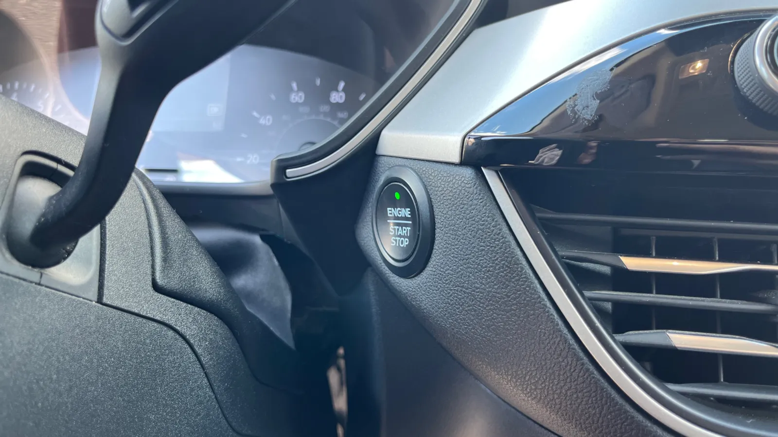 Ford Escape photo 25