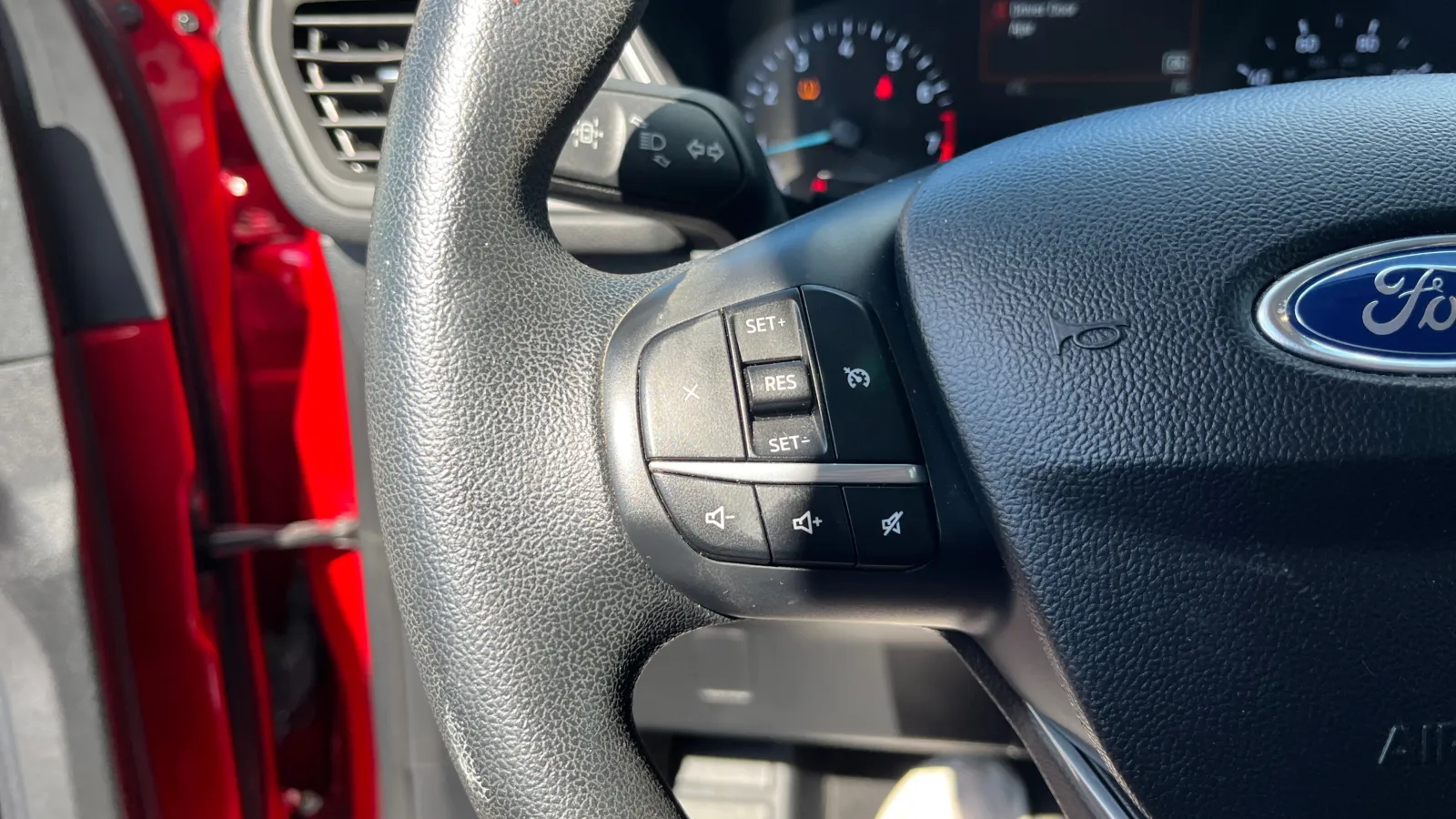 Ford Escape photo 26