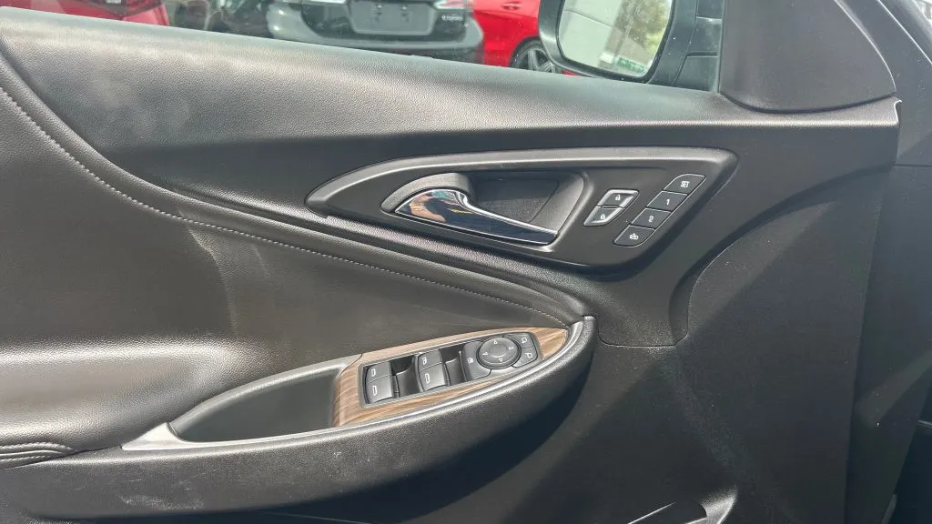 Chevrolet Malibu photo 18