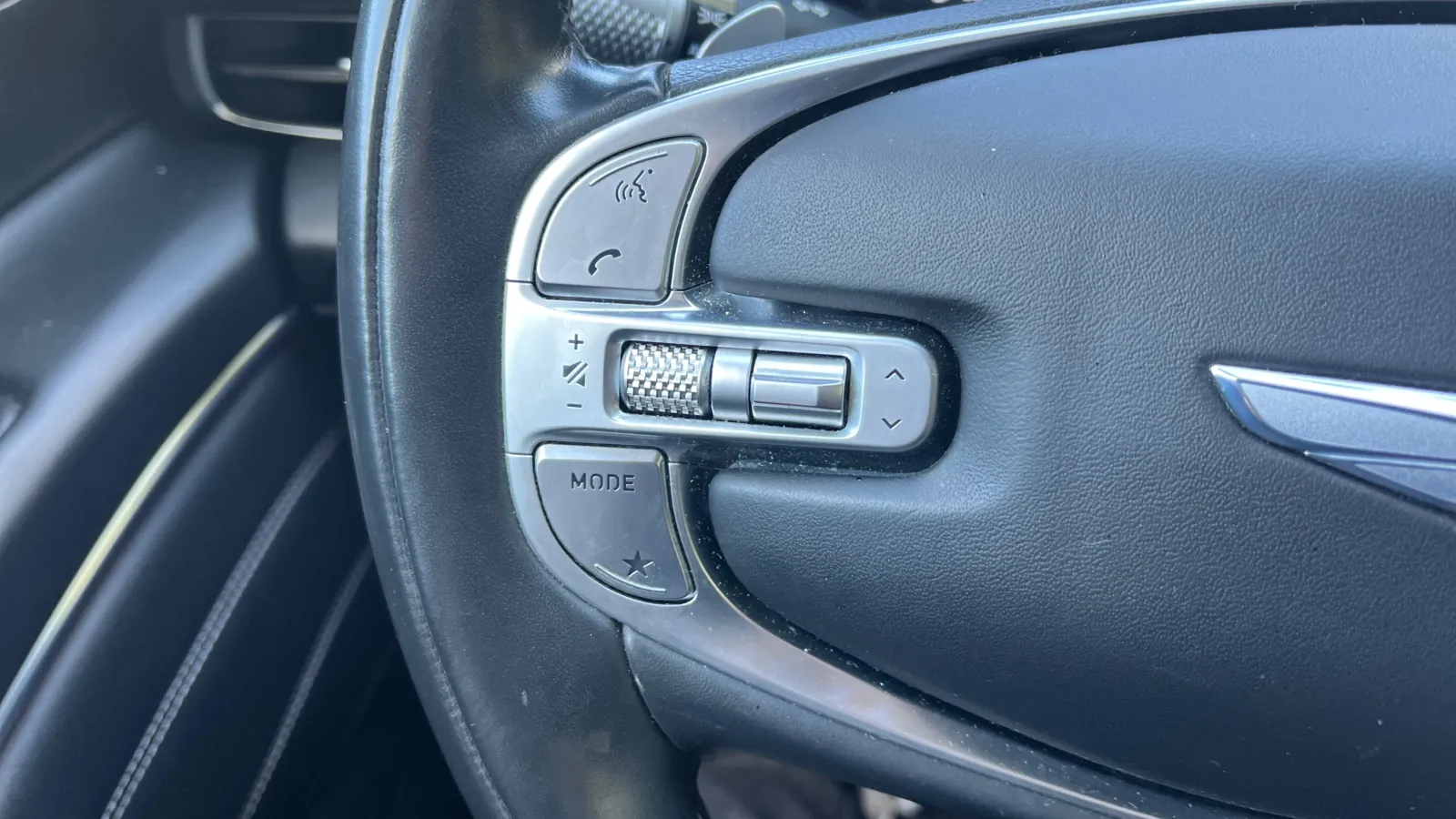 Genesis GV80 photo 30