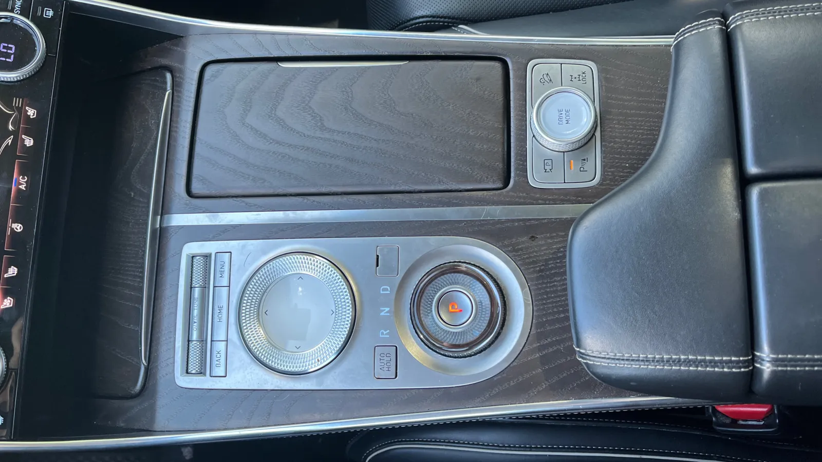 Genesis GV80 photo 33