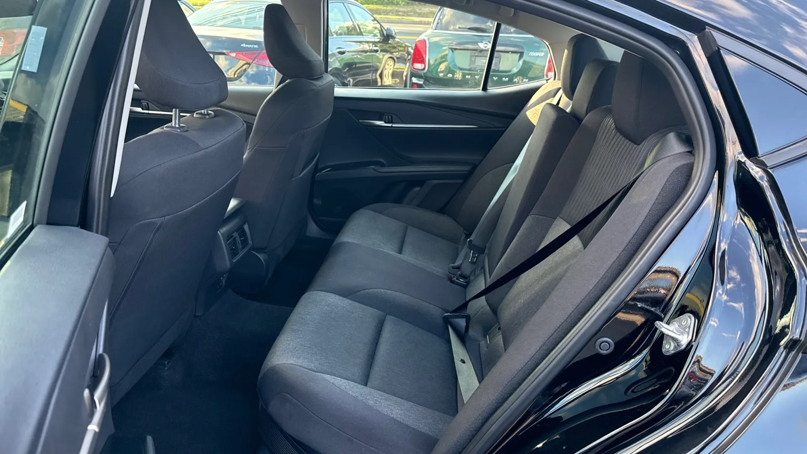 Toyota Camry photo 10