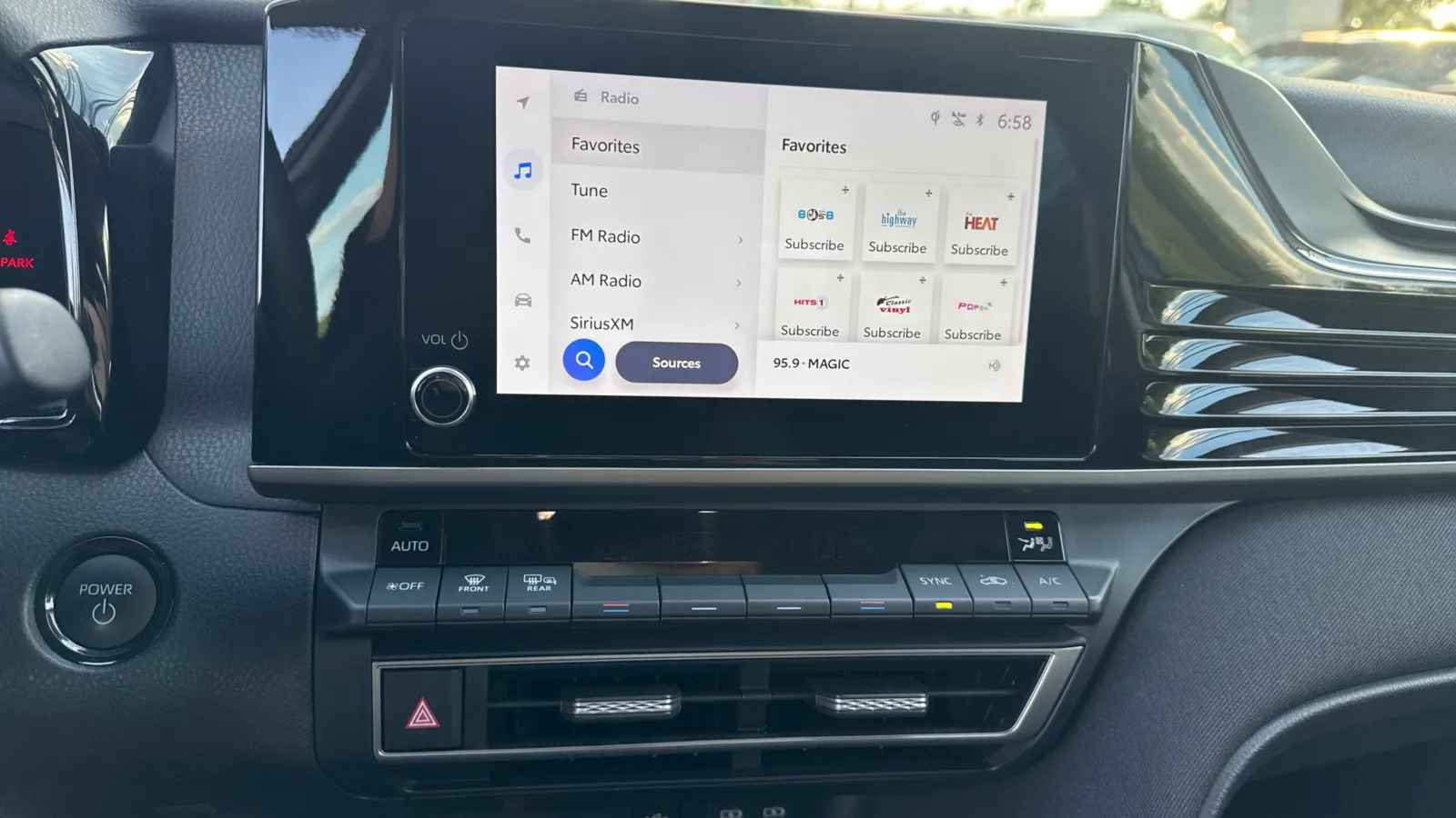 Toyota Camry photo 17